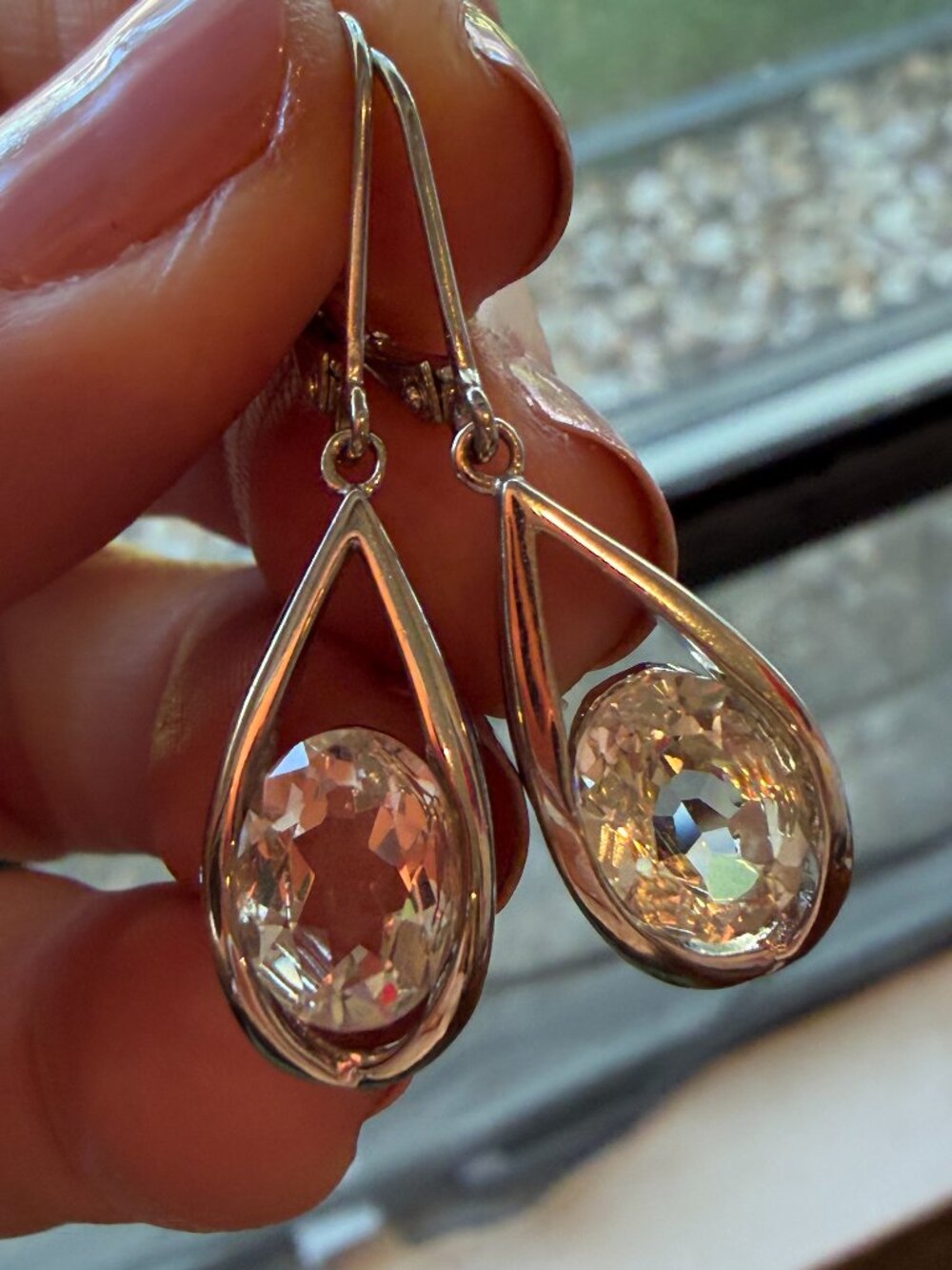 Pretty 3D 925 Sterling Silver & White Topaz Drop Earrings